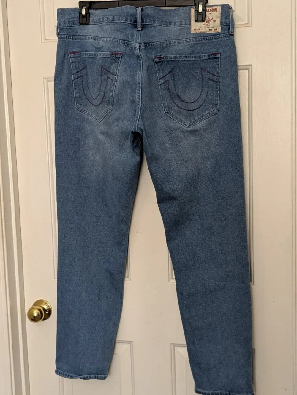 TRUE RELIGION Men's Jeans Size 34 Relaxed Straight Fit Blue .